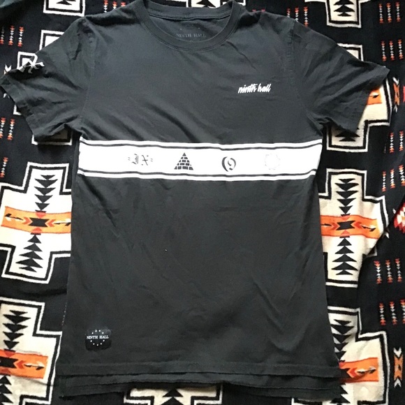 Ninth hall shirt - Picture 2 of 7